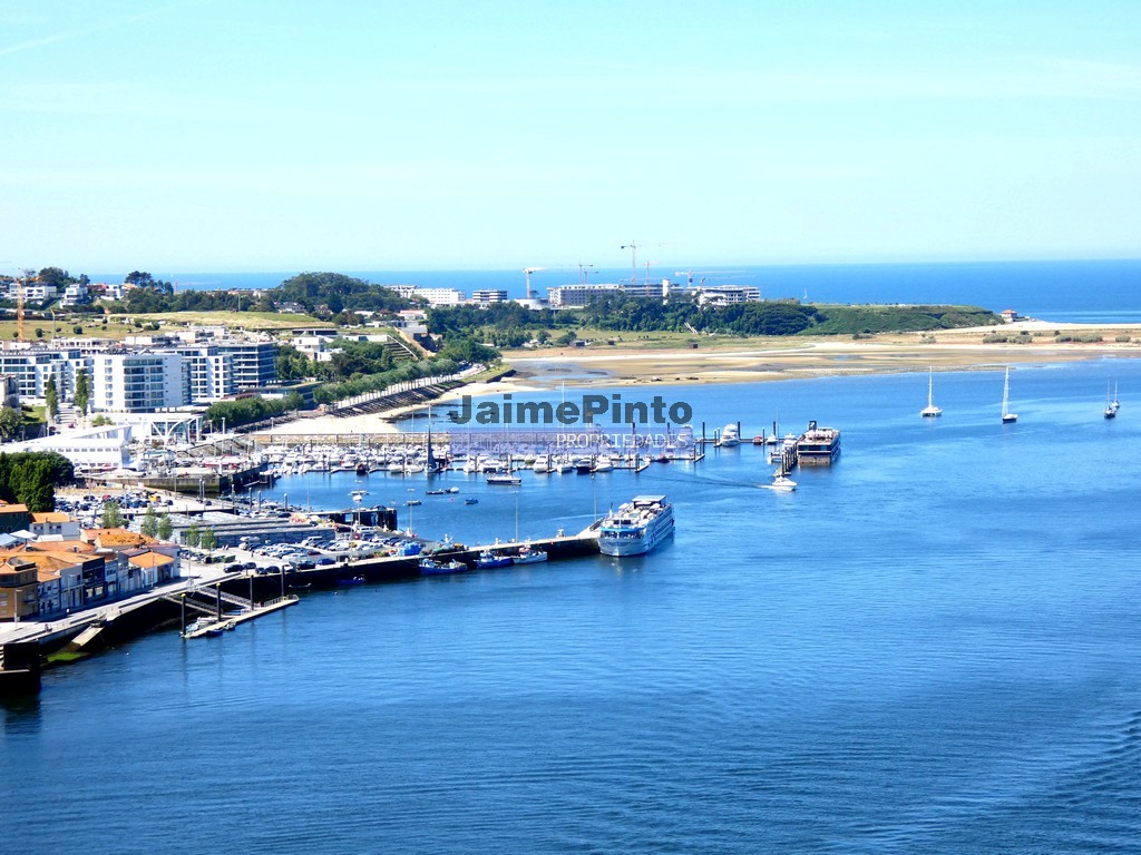 ST - VILA NOVA DE GAIA