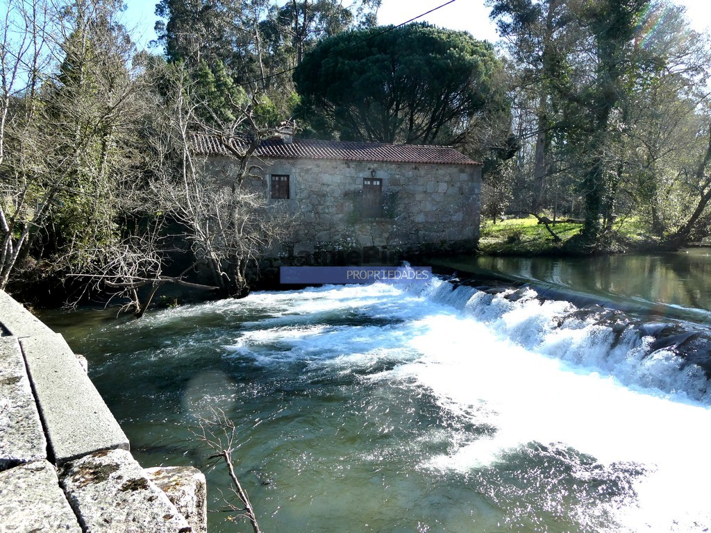 Terreno p/ contr. altura